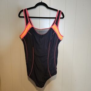 Avenue One-Piece Swimsuit – Women’s Size 22 | Black with Neon Trim Beach Summer